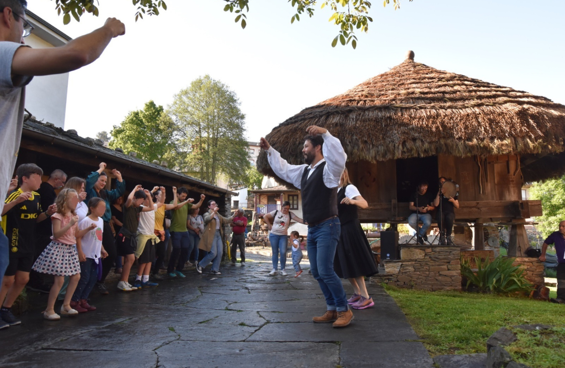 Acercamiento a la cultura musical asturiana con Nel Villanueva