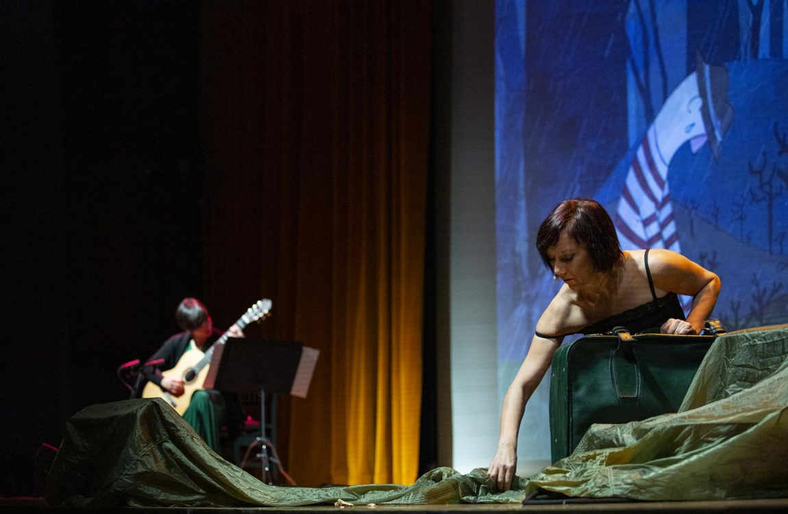Suena la Cúpula. Silvia Nogales y Esther Acevedo. Las seis doncellas