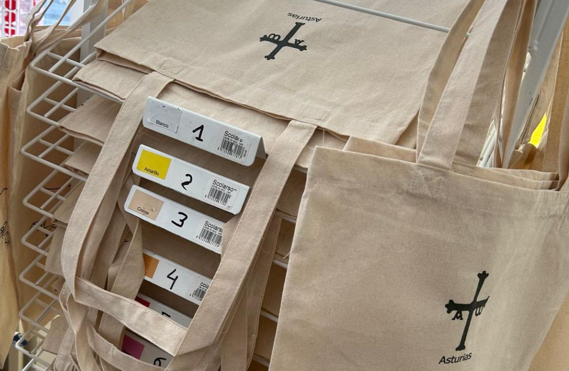 Sí Sí Sidra: Puntu d’Estampación Sidreru de tote bags de Sandra Fernández Sarasola