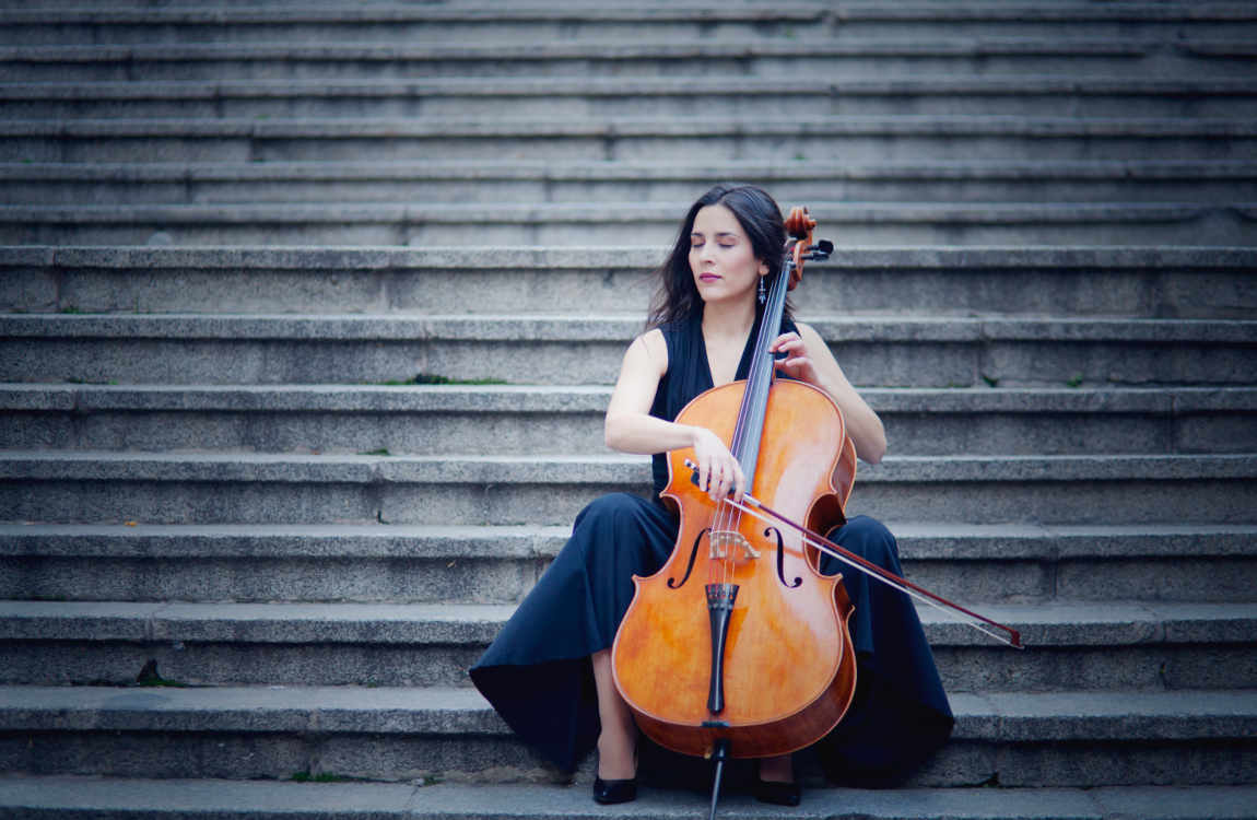 Suena la Cúpula.  Iris Azquinezer